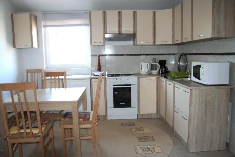 App Dzafic Apartment Vrh  ภายนอก รูปภาพ