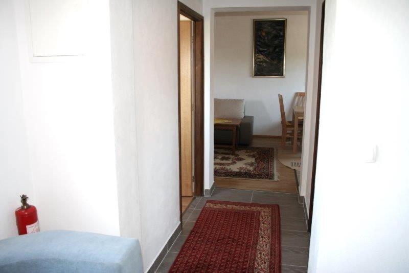 App Dzafic Apartment Vrh  ภายนอก รูปภาพ