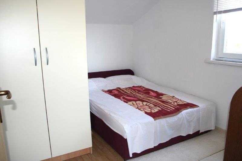 App Dzafic Apartment Vrh  ภายนอก รูปภาพ